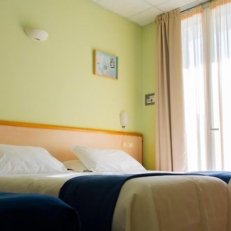 Hotel Delle Mimose Diano Marina Zewnętrze zdjęcie