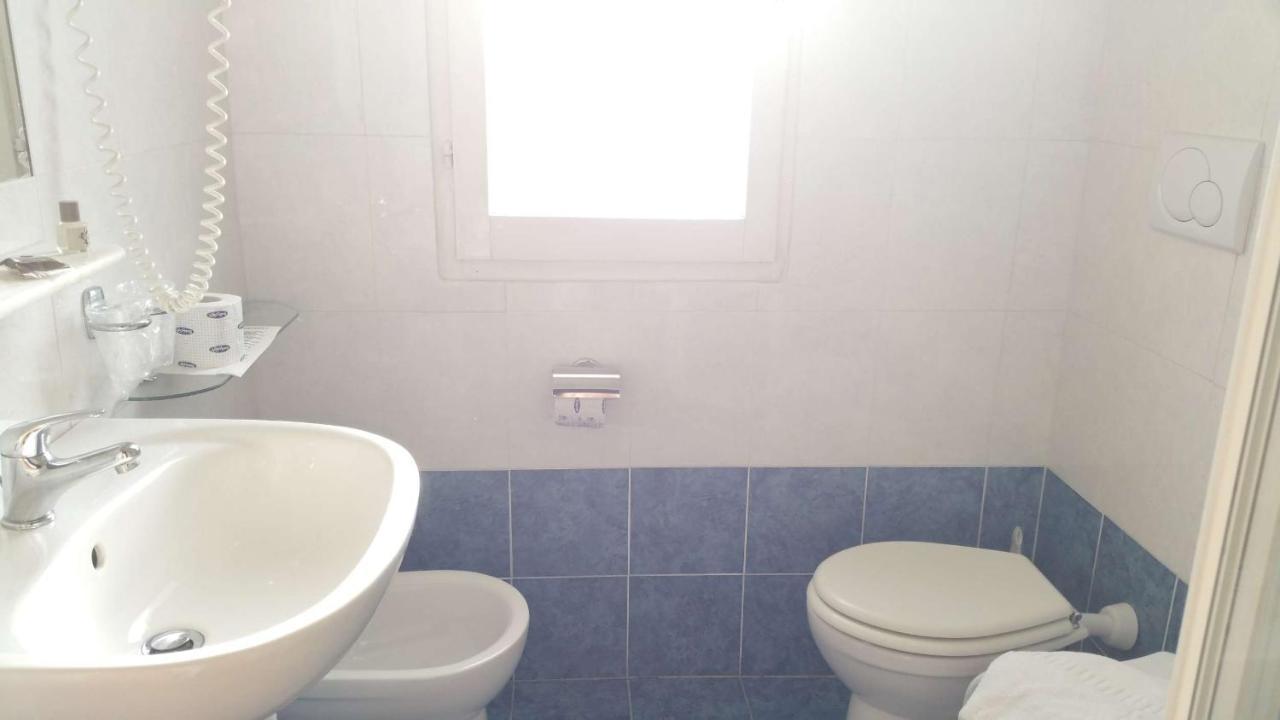 Hotel Delle Mimose Diano Marina Zewnętrze zdjęcie