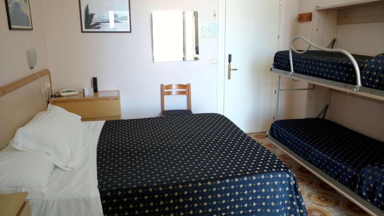 Hotel Delle Mimose Diano Marina Zewnętrze zdjęcie