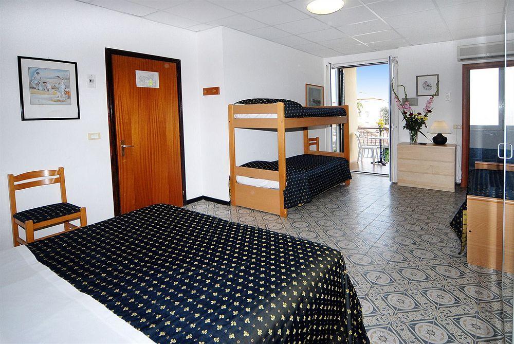 Hotel Delle Mimose Diano Marina Zewnętrze zdjęcie
