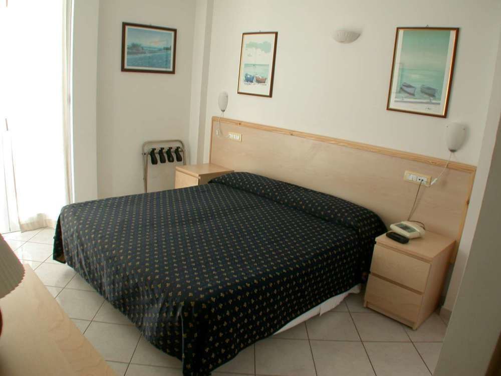 Hotel Delle Mimose Diano Marina Zewnętrze zdjęcie